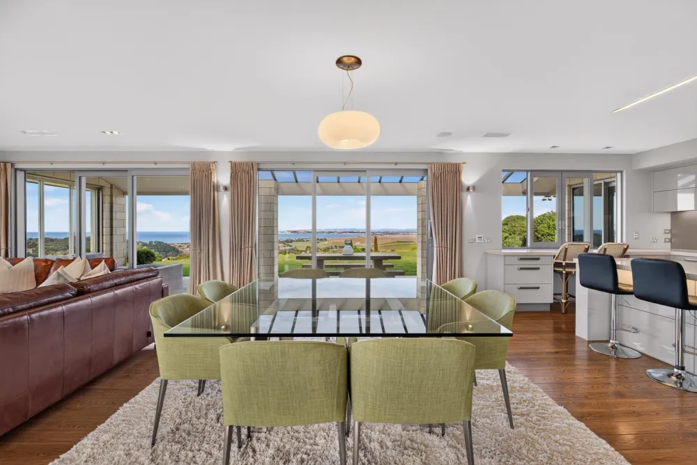Photos of 185 Eskridge Drive