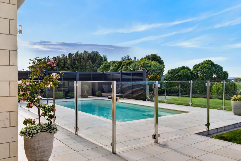 Photos of 185 Eskridge Drive