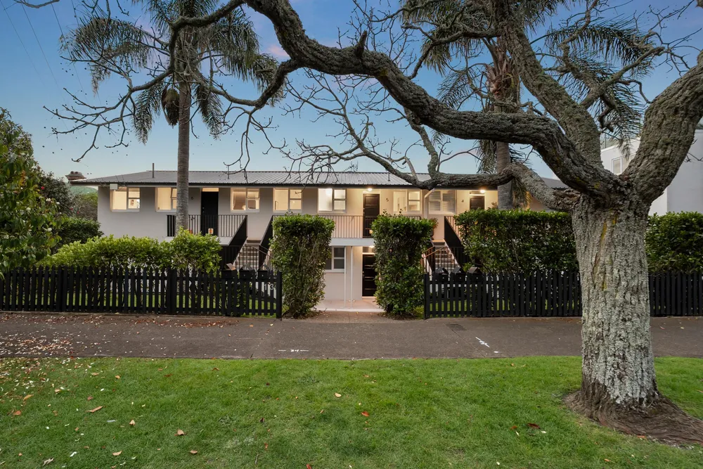 Photos of 13E Emmett Street