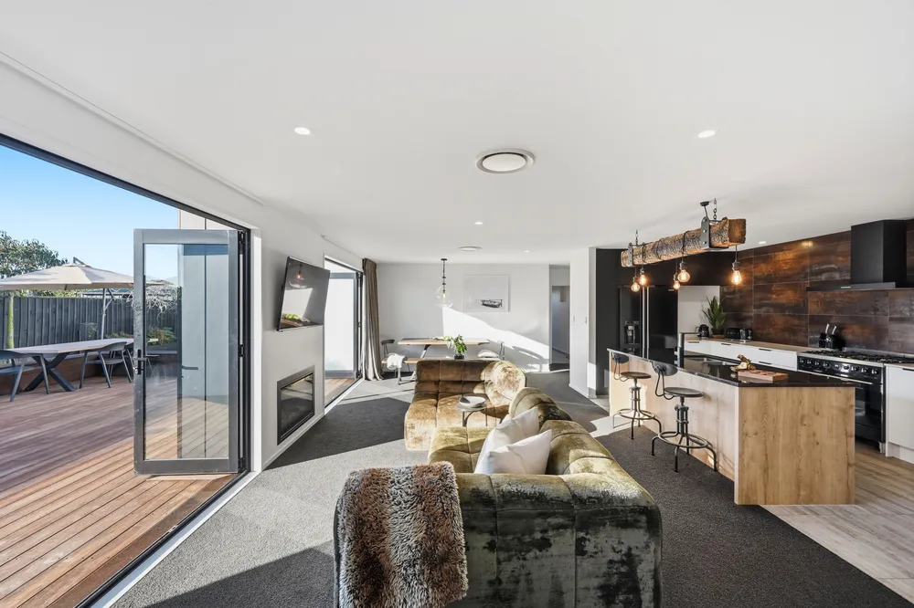 Photos of 42 Elm Drive