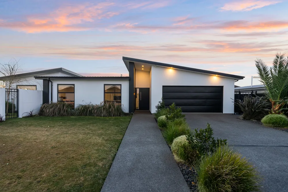 Photos of 42 Elm Drive
