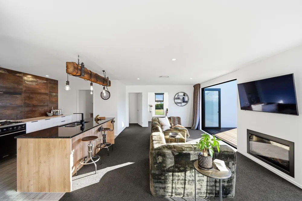 Photos of 42 Elm Drive