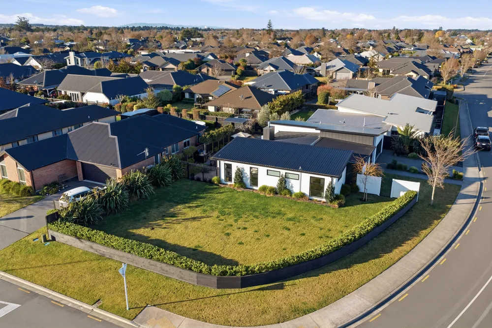 Photos of 42 Elm Drive