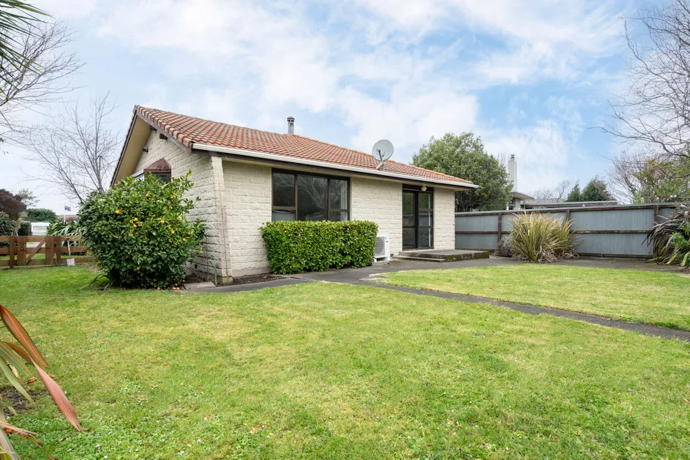 Photos of 38 Millstream Drive