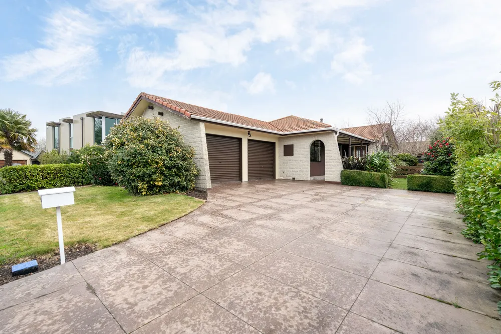 Photos of 38 Millstream Drive