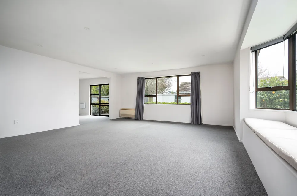 Photos of 38 Millstream Drive