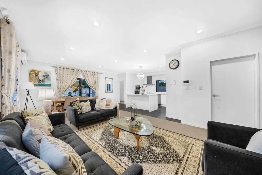 Photos of 133 Flat Bush School Road
