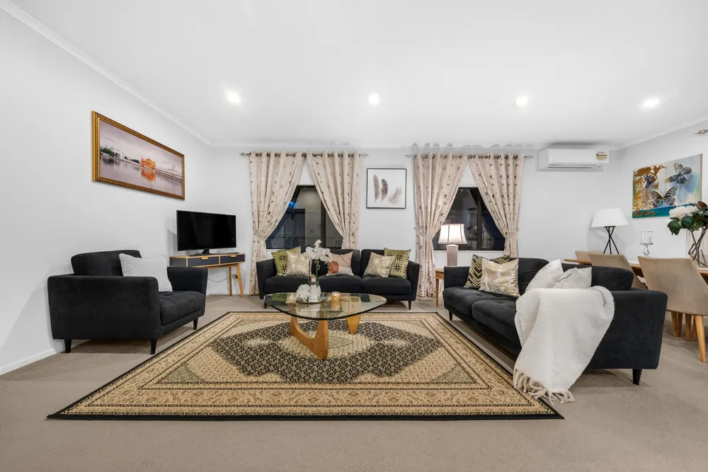 Photos of 133 Flat Bush School Road