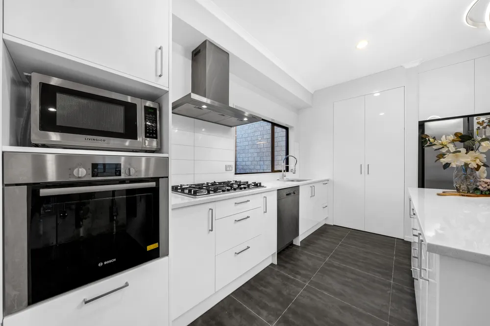 Photos of 133 Flat Bush School Road