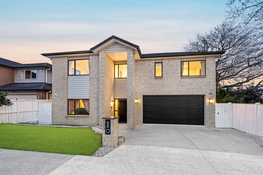 Photos of 133 Flat Bush School Road