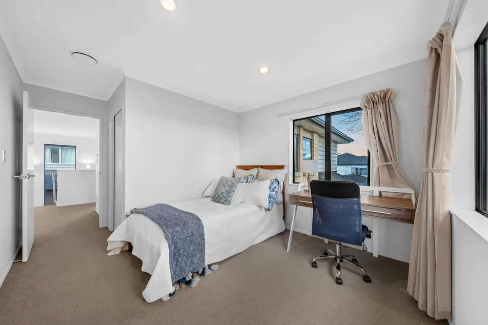 Photos of 133 Flat Bush School Road