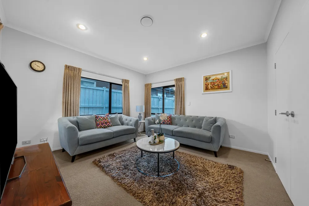 Photos of 133 Flat Bush School Road