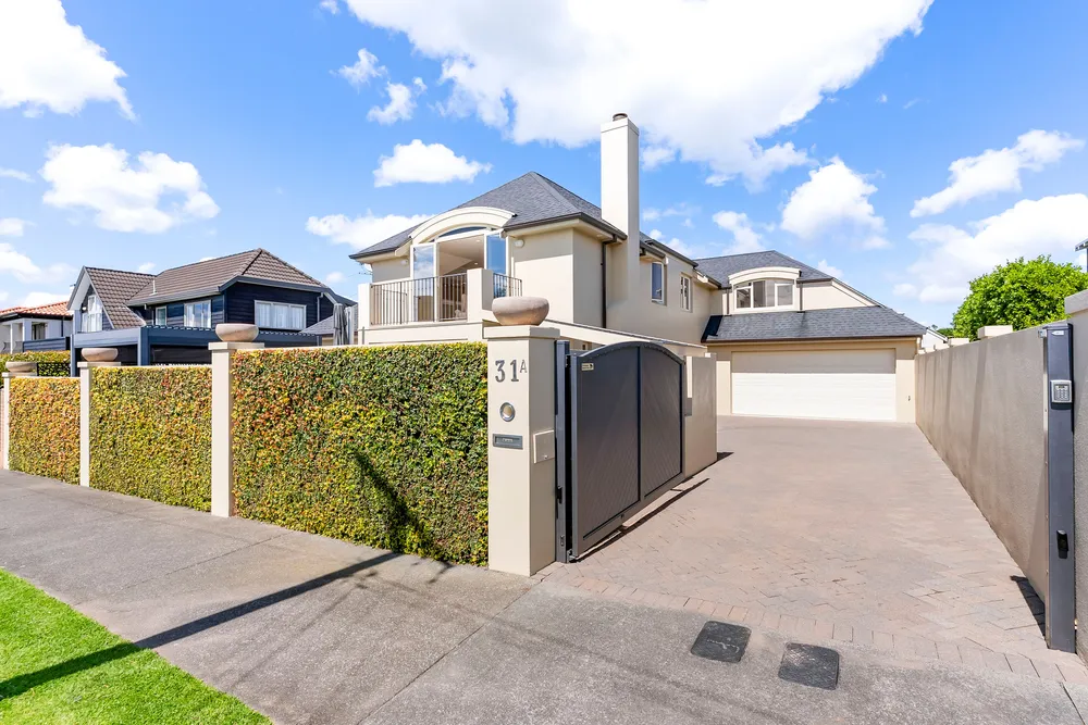Photos of 31a Rawhitiroa Road