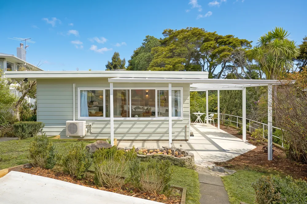 Photos of 8 Nicholson Place