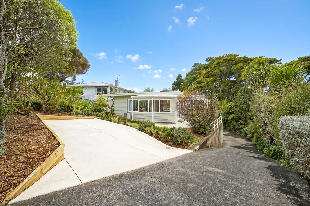 Photos of 8 Nicholson Place
