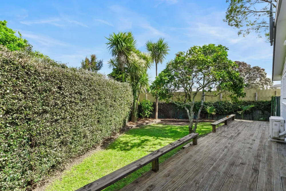 Photos of 10A Wairau Avenue