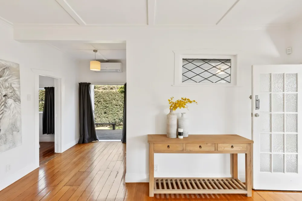 Photos of 10A Wairau Avenue