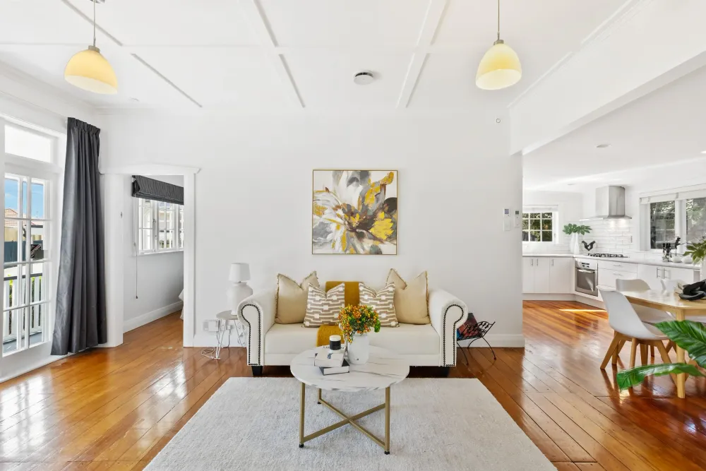 Photos of 10A Wairau Avenue
