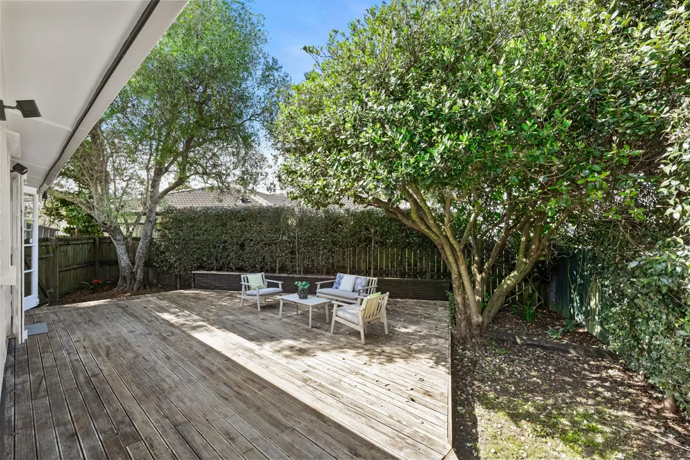 Photos of 10A Wairau Avenue