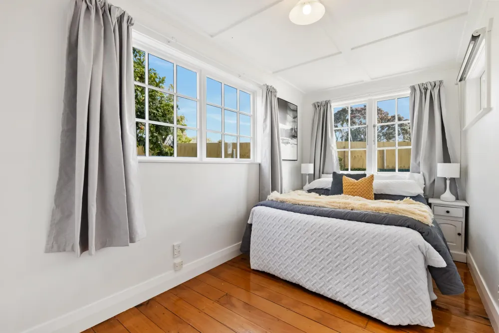 Photos of 10A Wairau Avenue