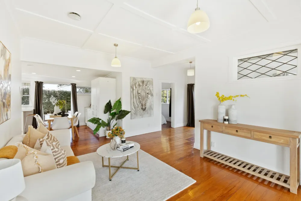 Photos of 10A Wairau Avenue