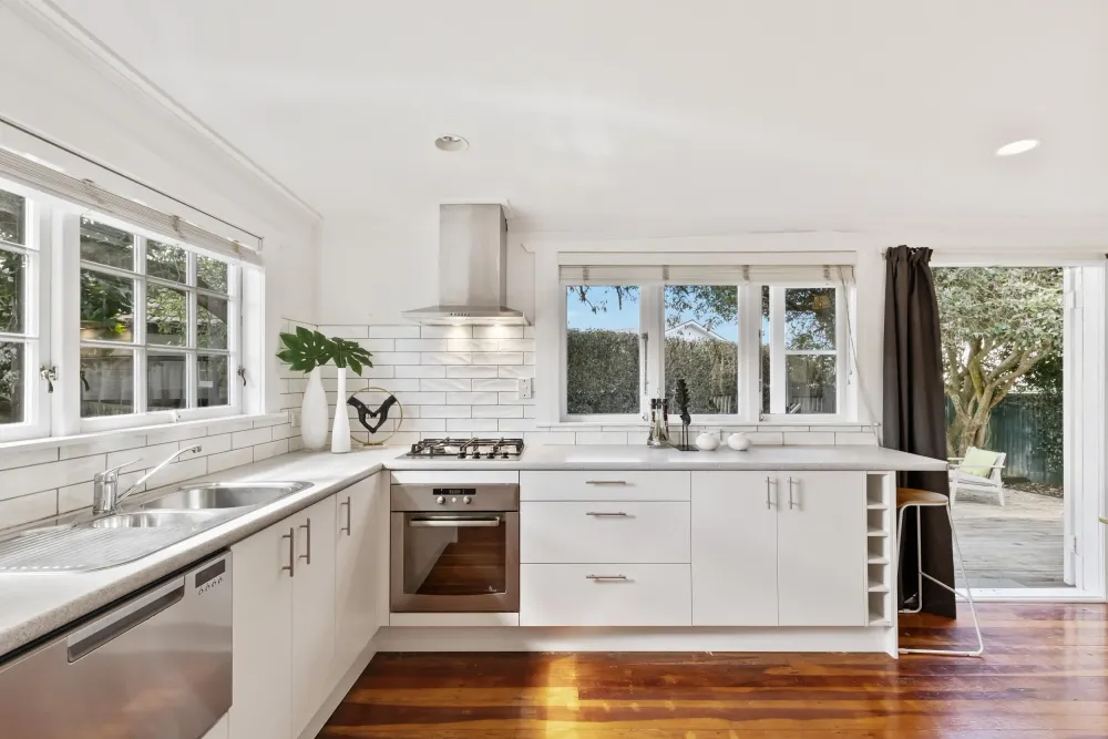 Photos of 10A Wairau Avenue