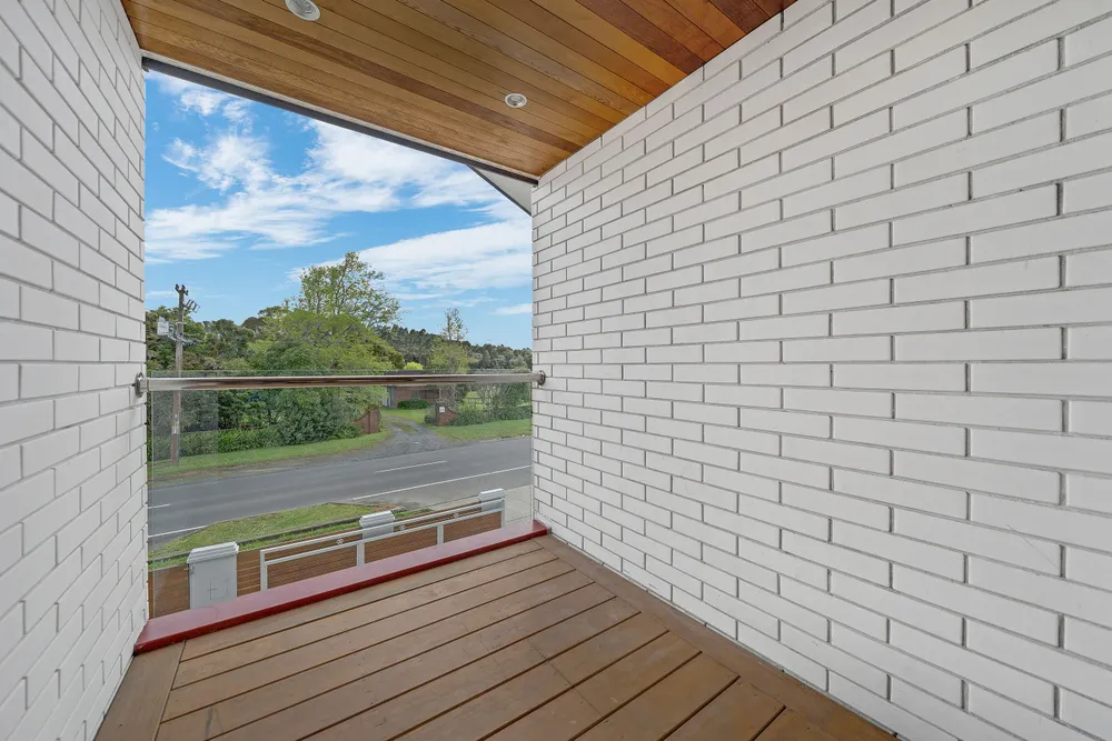 Photos of 271 Flat Bush School Road