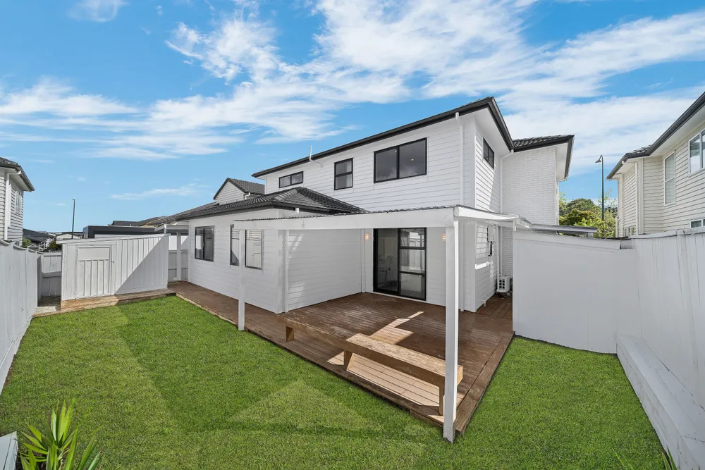 Photos of 271 Flat Bush School Road