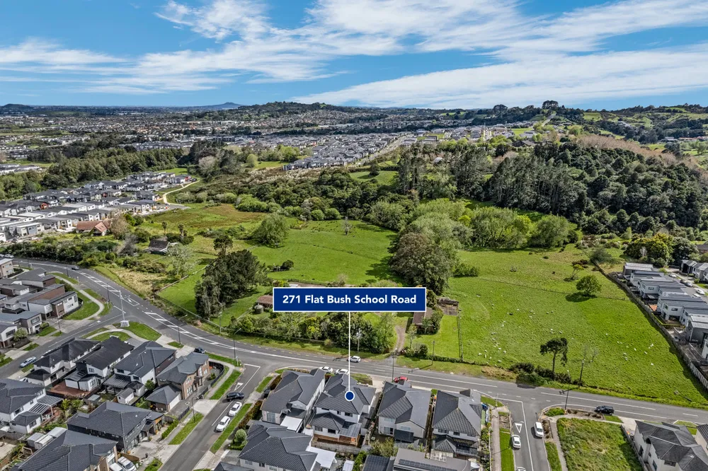 Photos of 271 Flat Bush School Road