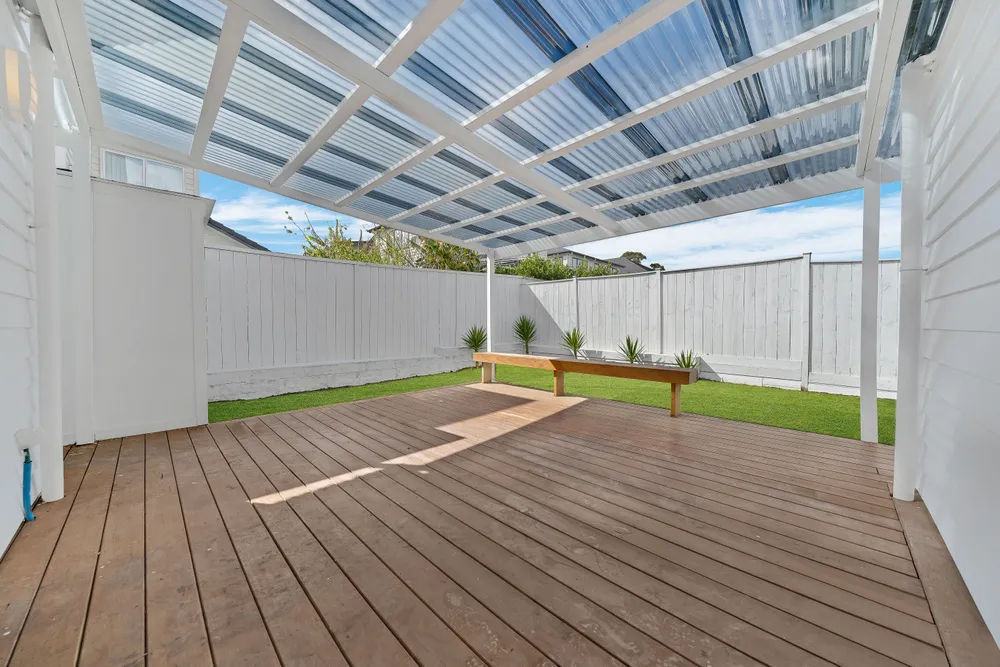 Photos of 271 Flat Bush School Road