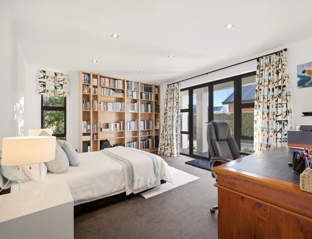 Photos of 9 Glen Oaks Drive