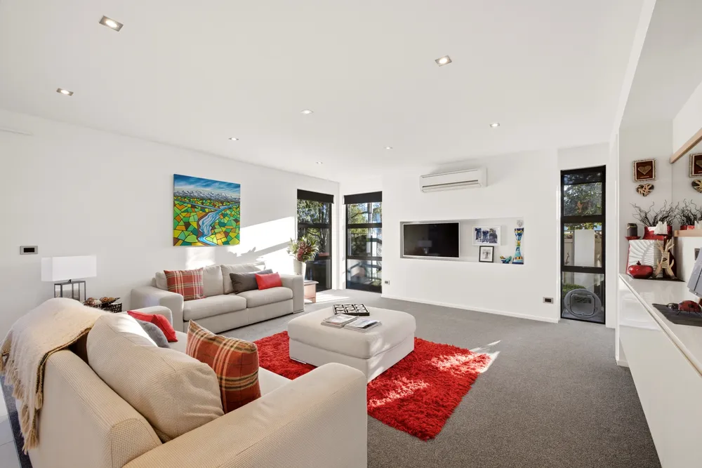 Photos of 9 Glen Oaks Drive