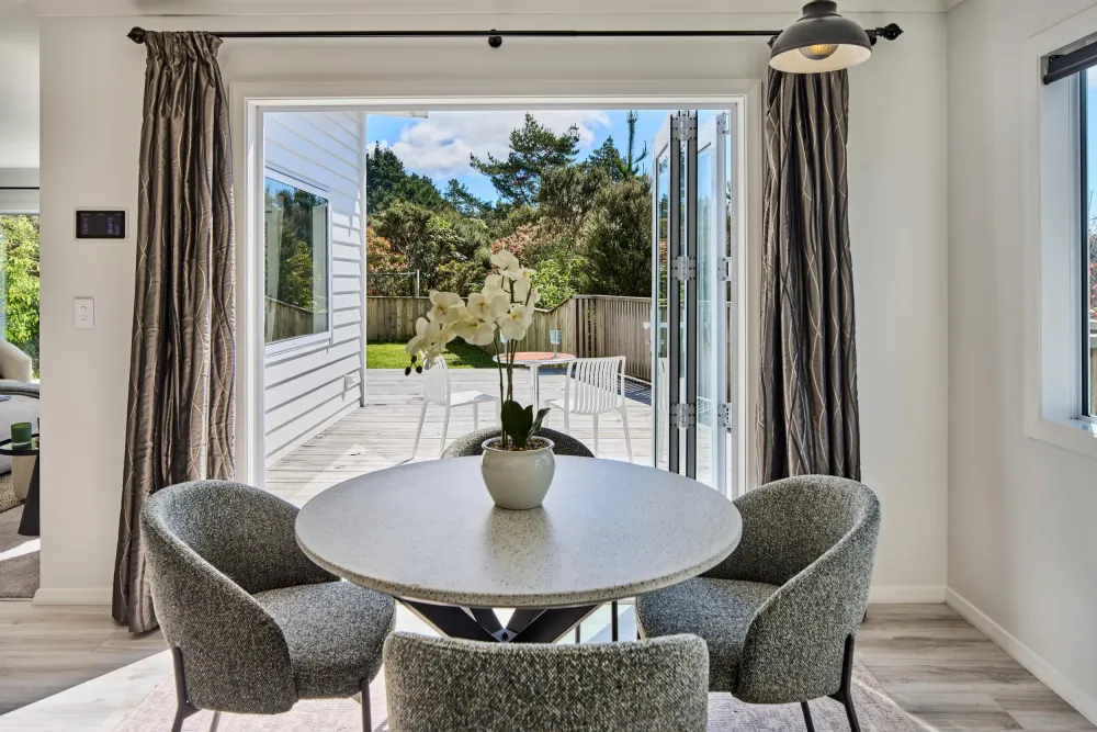 Photos of 77 Logie Street