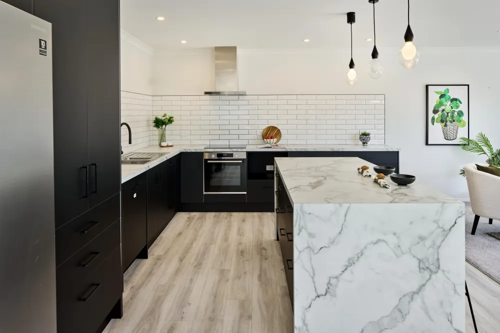 Photos of 77 Logie Street