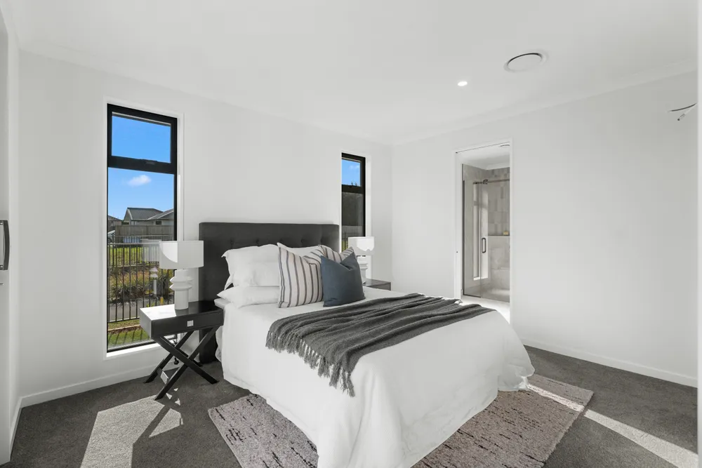 Photos of 15 Appledore Street
