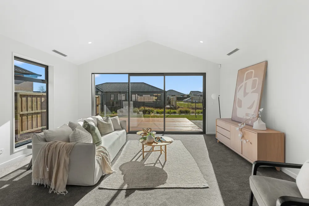 Photos of 15 Appledore Street
