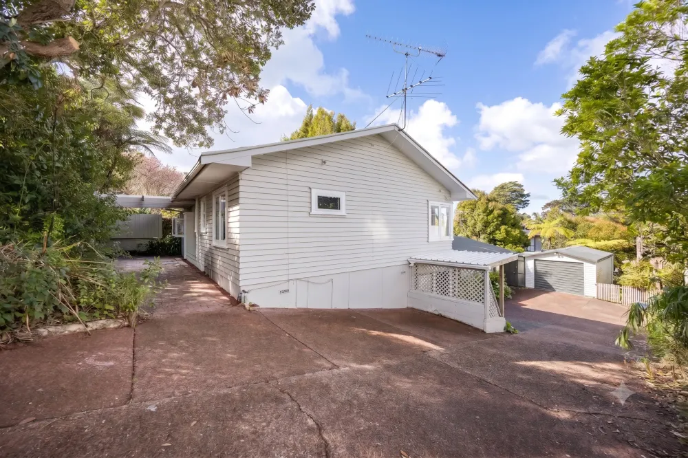 Photos of 1/3 Merton Avenue