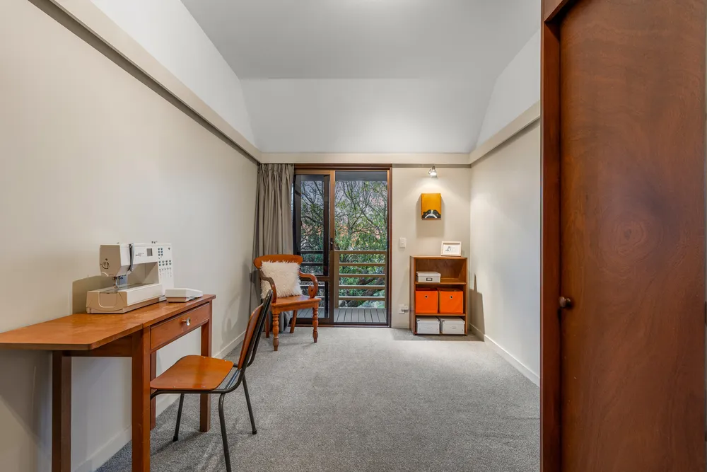 Photos of 117 Holliss Avenue