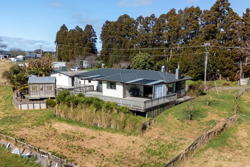 Photos of 1341 State Highway 2
