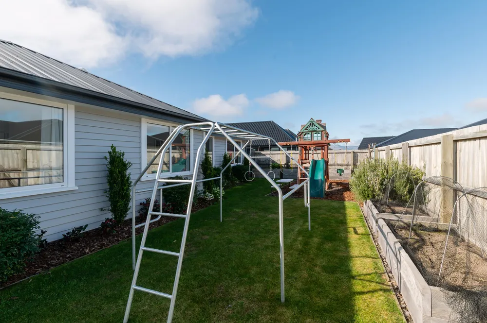 Photos of 120 Southfield Drive