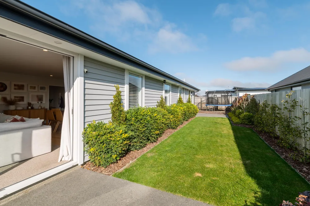 Photos of 120 Southfield Drive