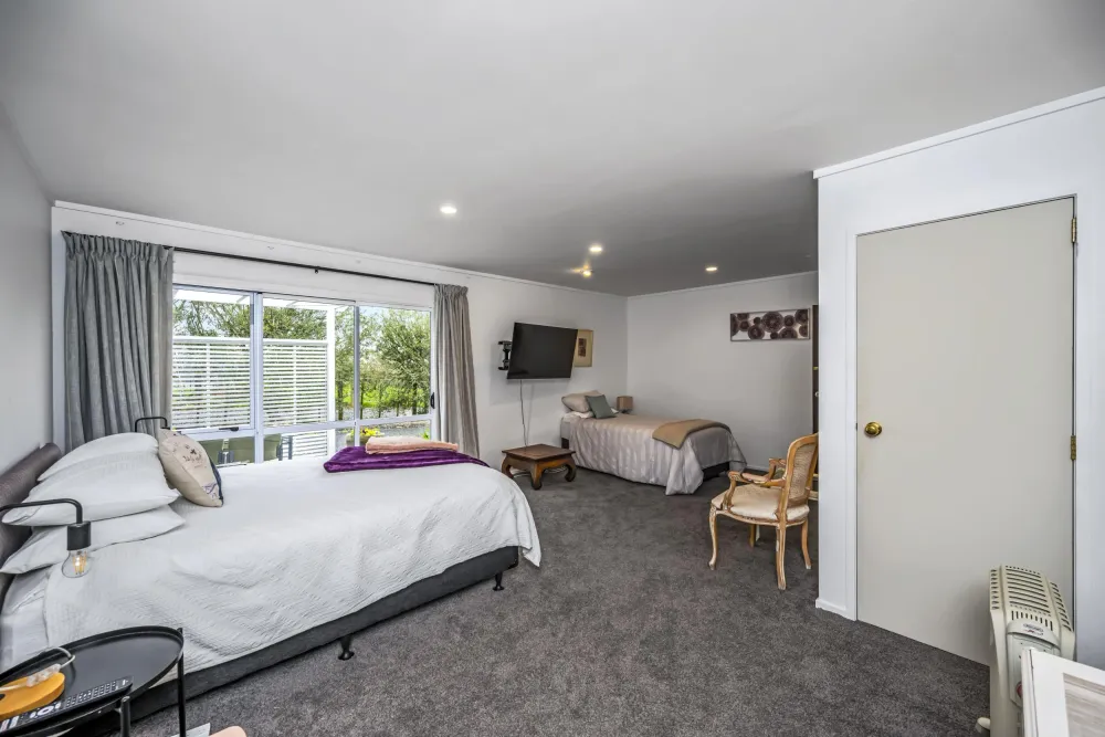 Photos of 205B Ingram Road