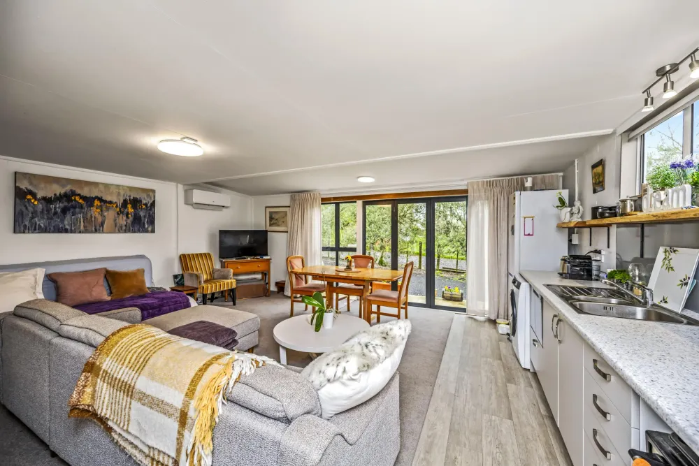 Photos of 205B Ingram Road