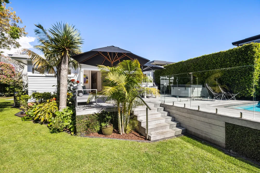 Photos of 56 Melanesia Road