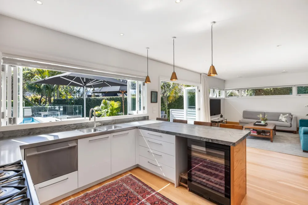 Photos of 56 Melanesia Road
