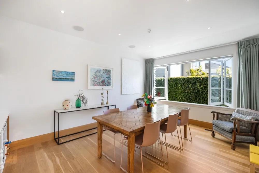 Photos of 56 Melanesia Road