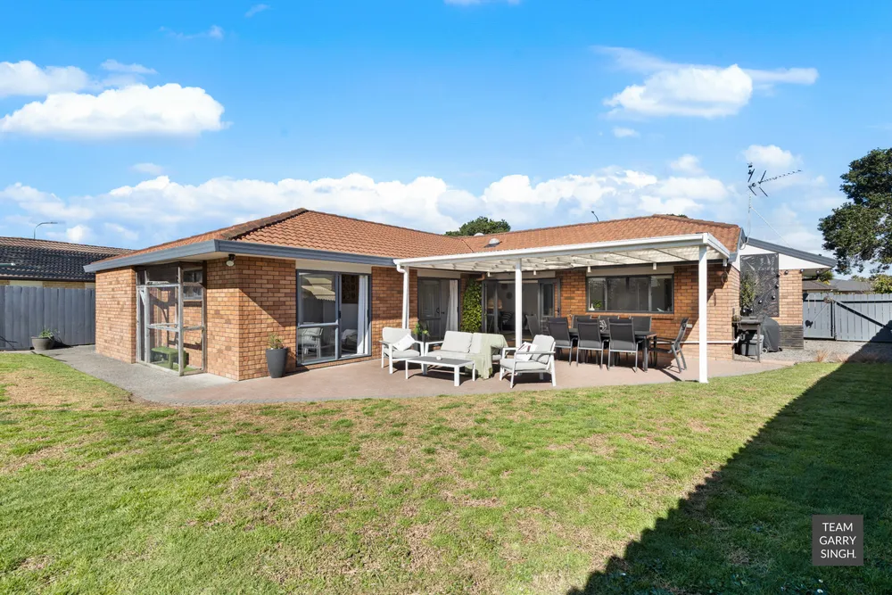 Photos of 74 Longford Park Drive