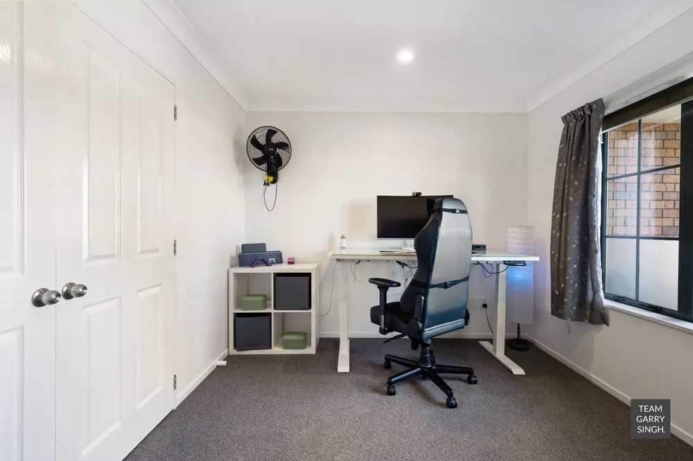 Photos of 74 Longford Park Drive