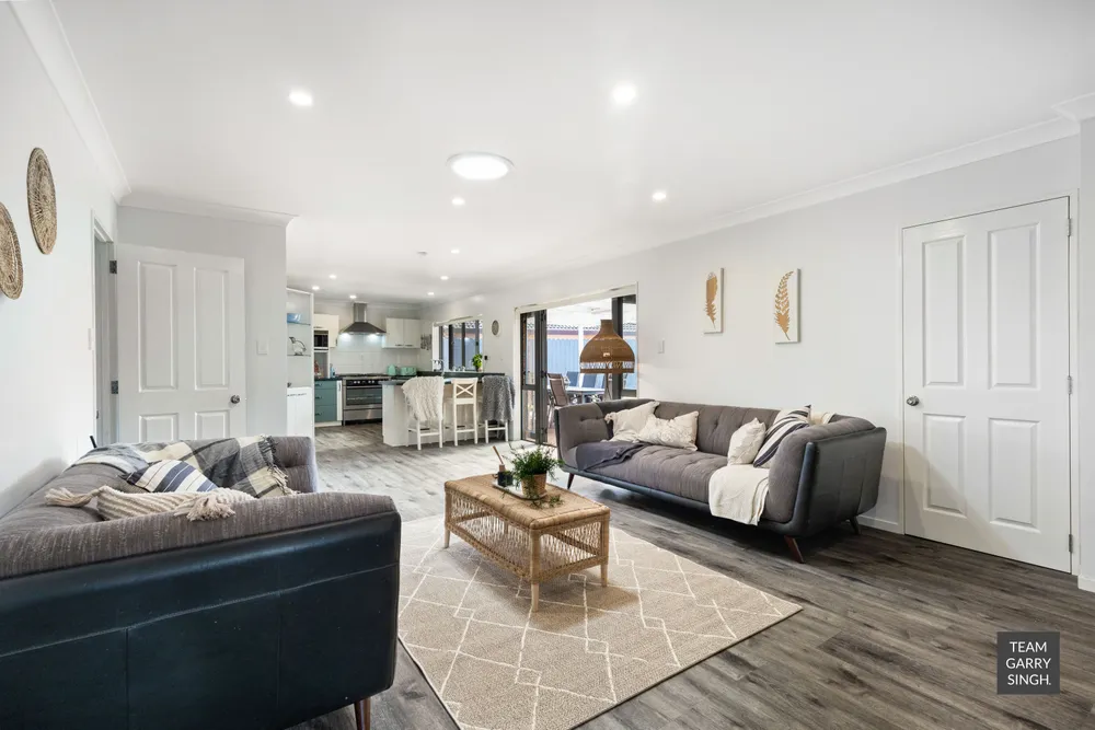 Photos of 74 Longford Park Drive