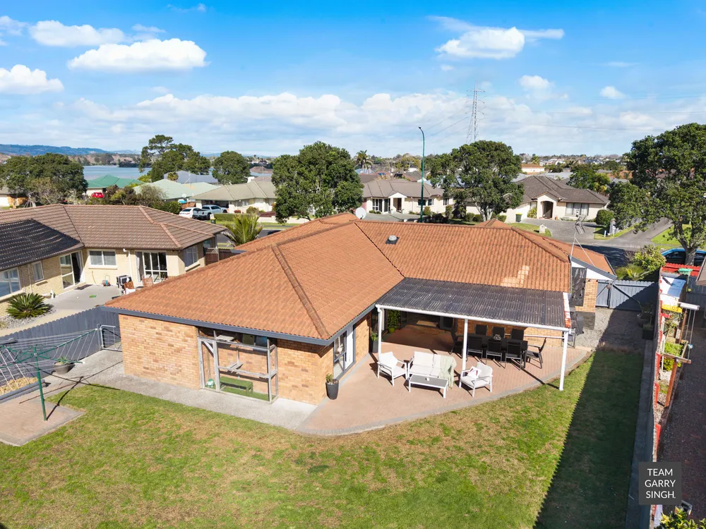 Photos of 74 Longford Park Drive